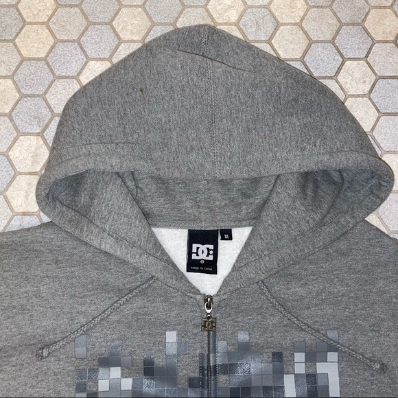 DC Grey Hoodie - Size Medium - Picture 4 of 8
